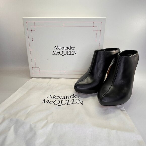 Alexander McQueen Nappa Silk Mule Heels Size 40 Black Leather Made in Italy - Picture 1 of 16